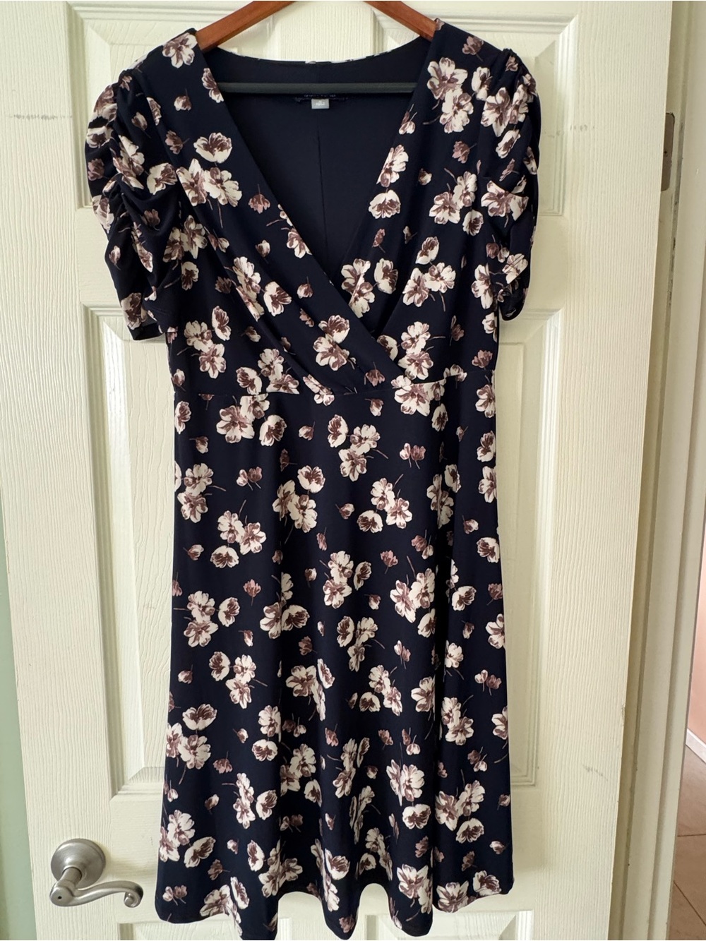 Tommy Hilfiger Floral Ruched-Sleeve Surplice Fit & Flare Dress - Size 10